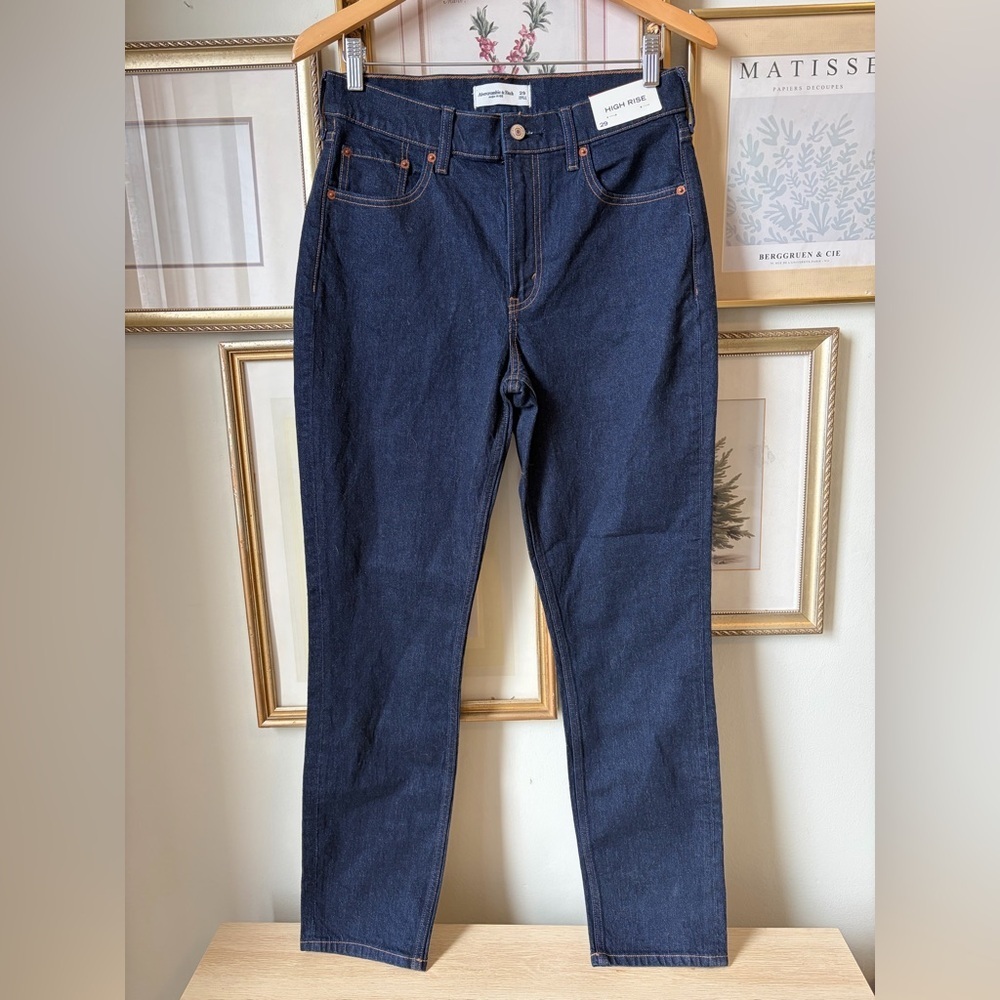 NWT Abercrombie & Fitch High Rise Jeans Dark Wash 29